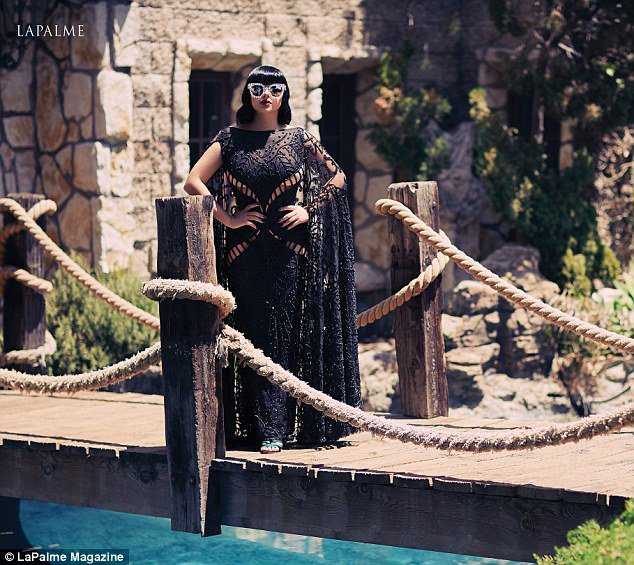 Ariel-Winter-in-LaPalme-Magazine-2017-15