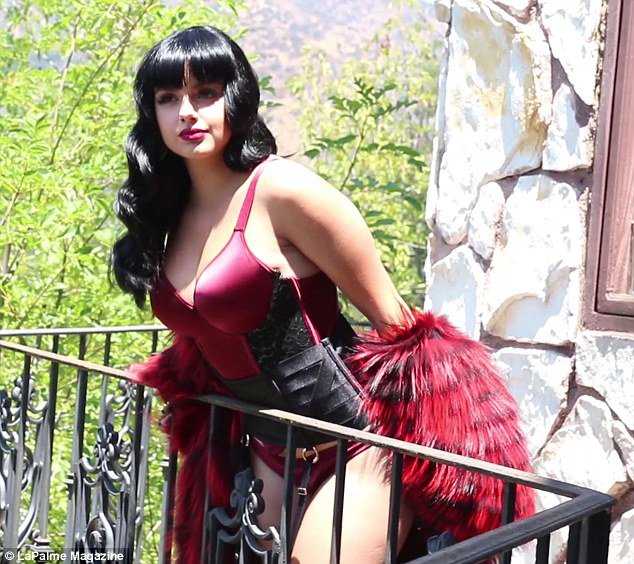 Ariel-Winter-in-LaPalme-Magazine-2017-4