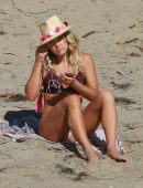 Ashley-Hart-in-Bikini-823