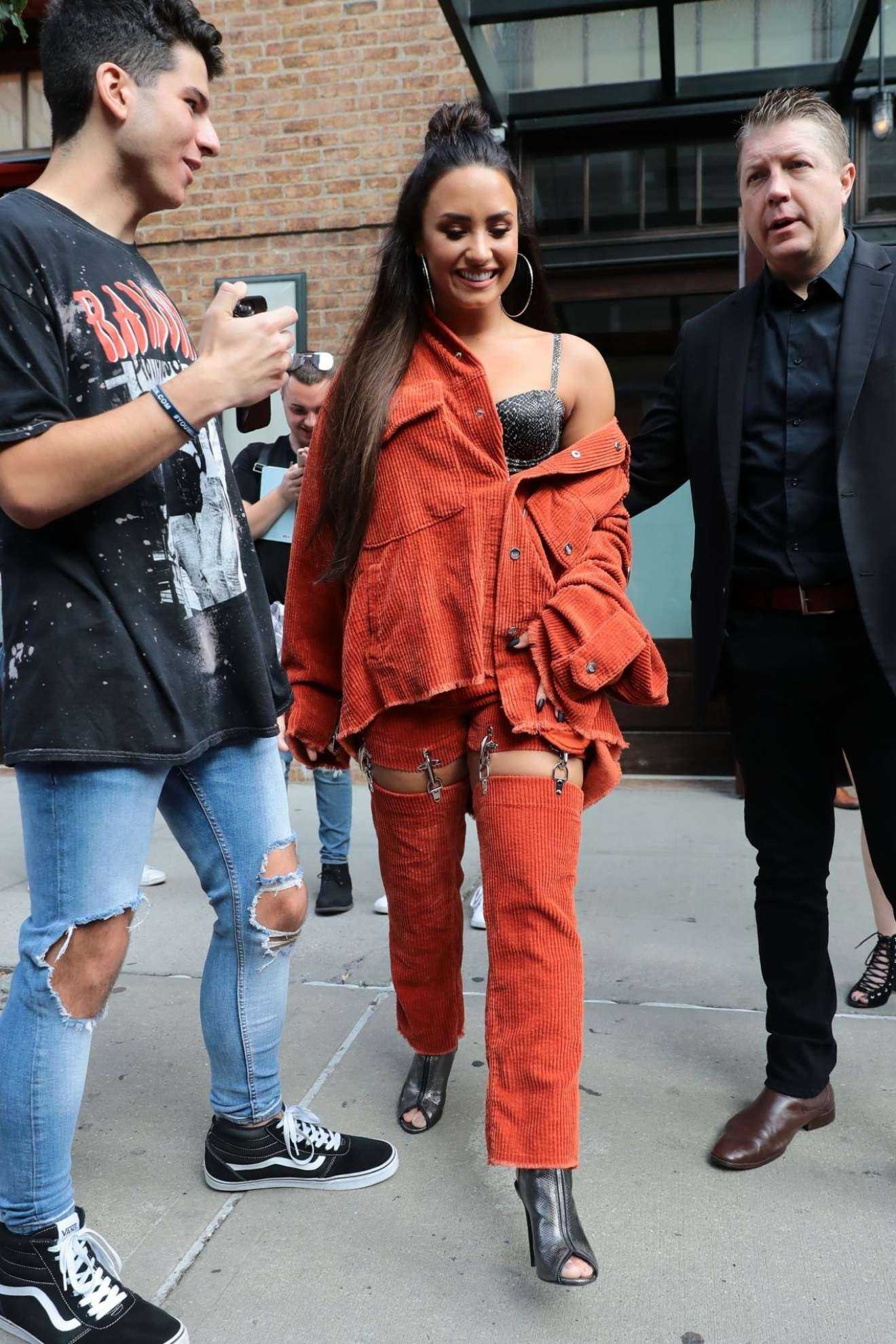 Demi-Lovato-206