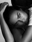 Irina-Shayk-Intimissimi-Collection-2017-5