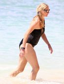 Jodie-Kidd-in-Swimsuit-508