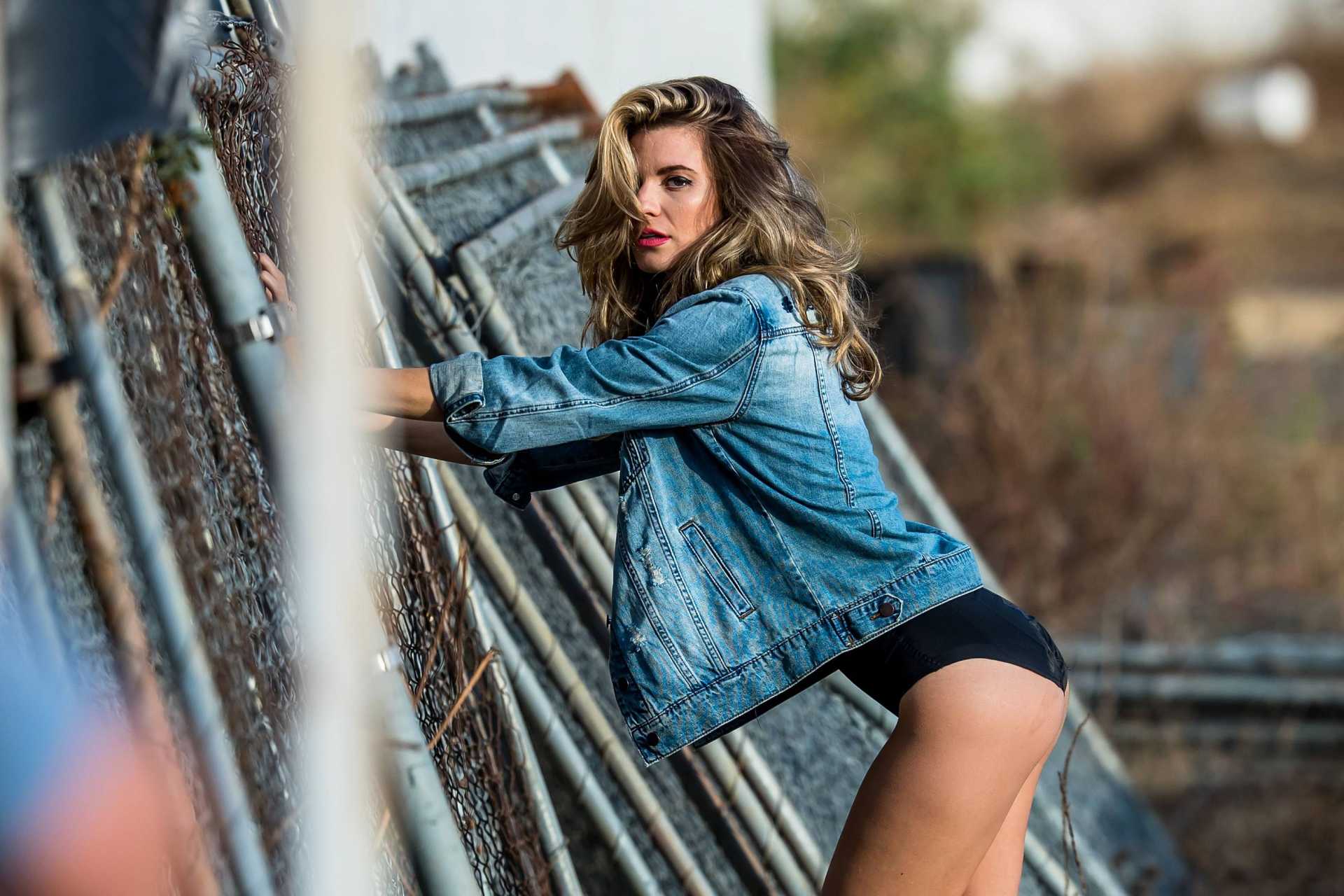 Rachel-McCord-in-STS-Blue-Photoshoot-16