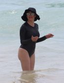 Rose-McGowan-802