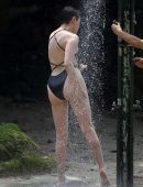 Rose-McGowan-809