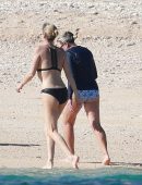 Charlize-Theron-in-Bikini-8