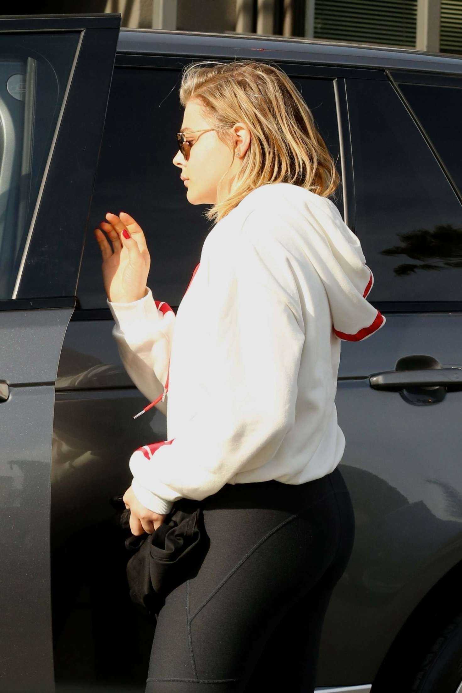 Chloe Moretz Booty, Leaving the Gym in LA