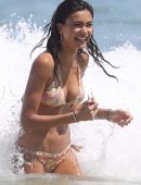 Kelly-Gale-717