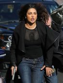 Priyanka-Chopra-on-the-Set-of-Quantico-Season-3-10
