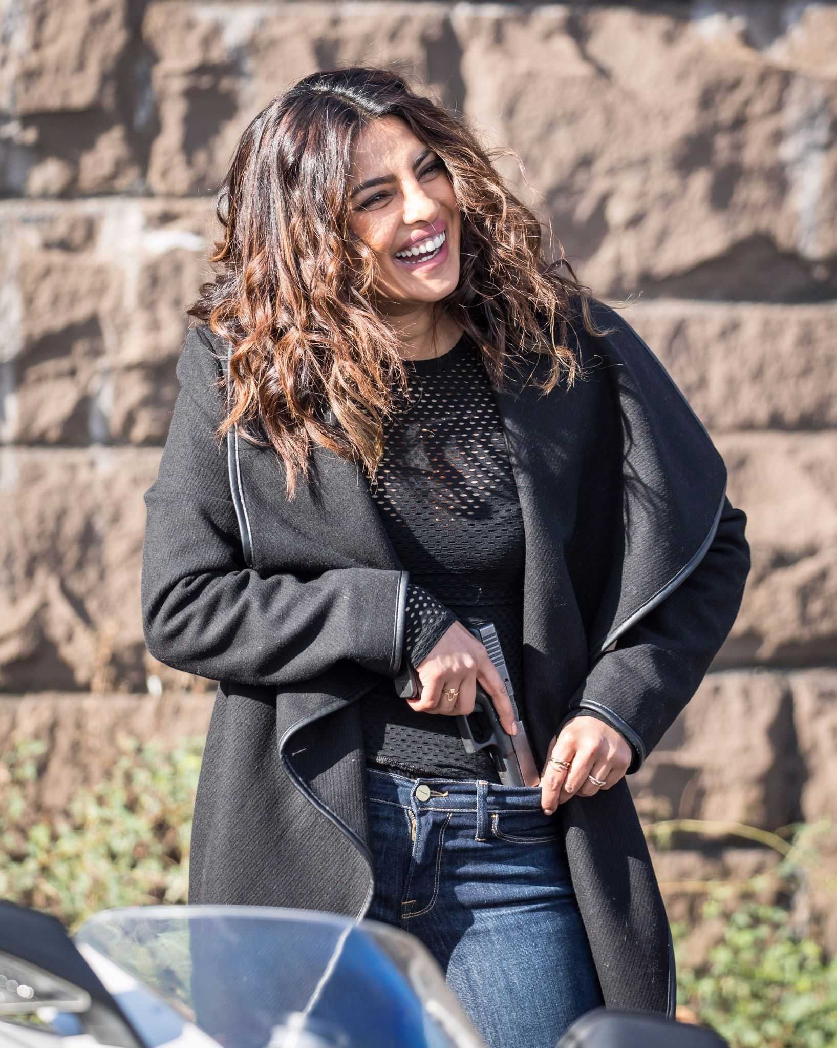 Priyanka-Chopra-on-the-Set-of-Quantico-Season-3-2