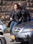 Priyanka-Chopra-on-the-Set-of-Quantico-Season-3-6
