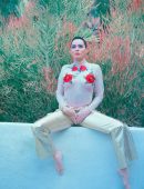 Rose-McGowan-in-Posture-Magazine-2017-8