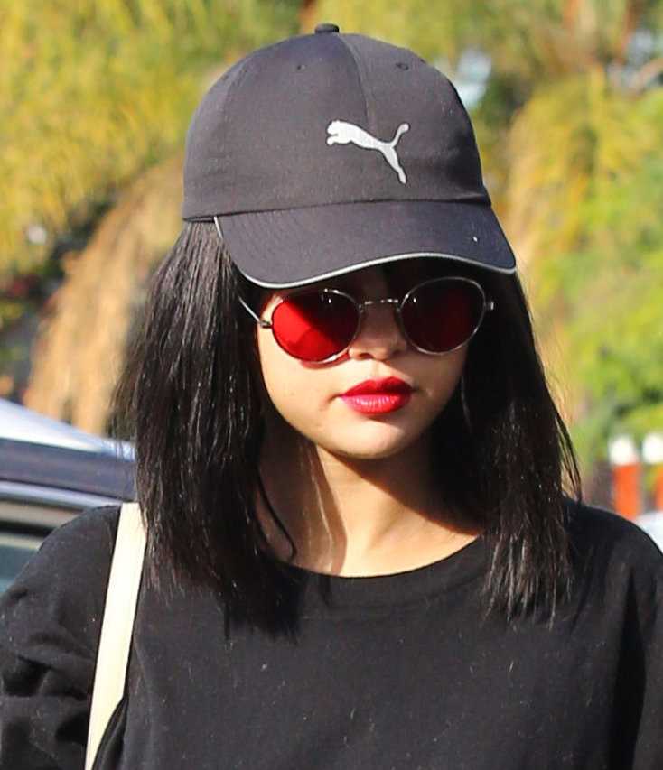 Selena-Gomez-561