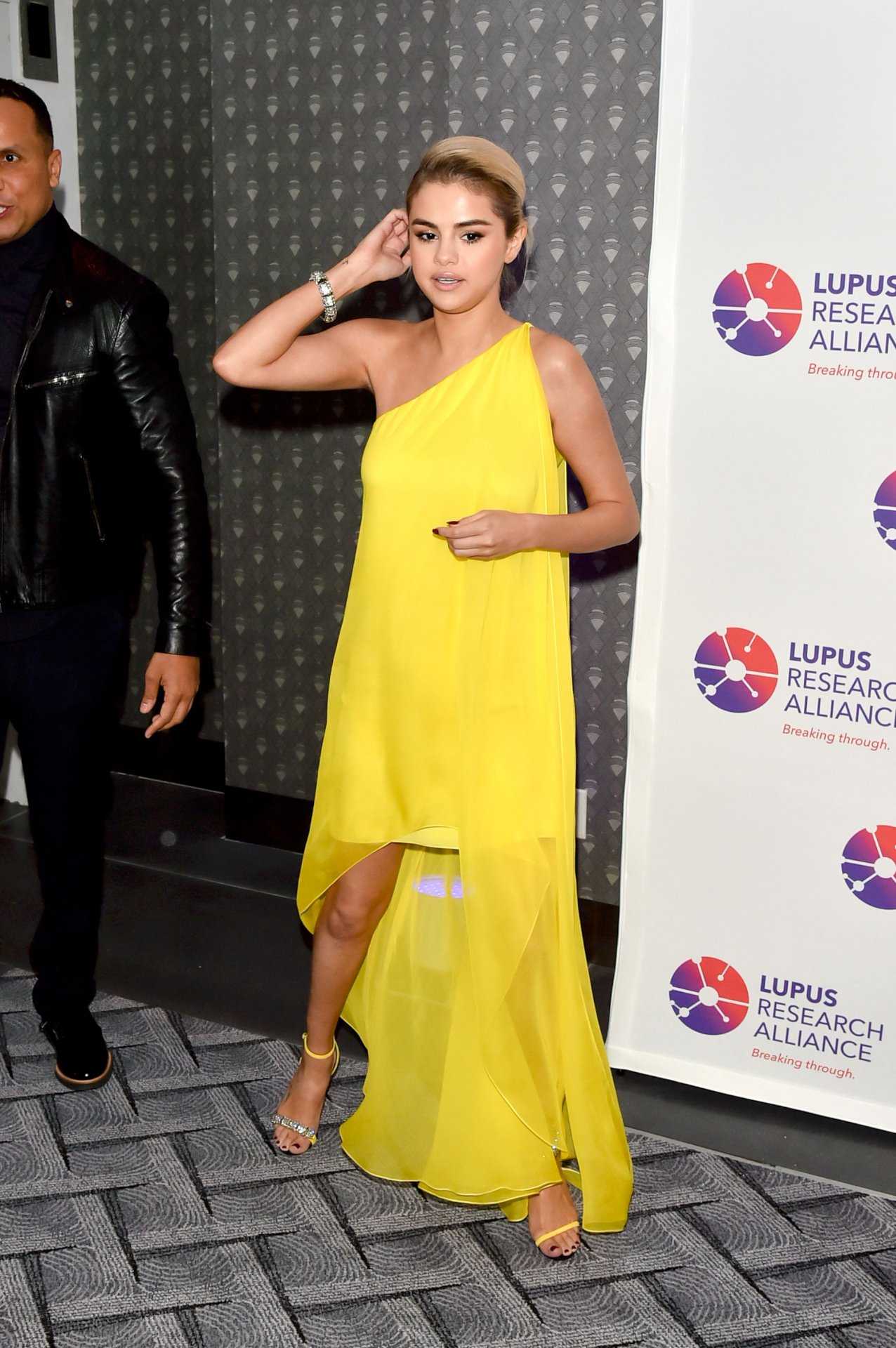 Selena-Gomez-633