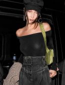 Bella-Hadid-Braless-201