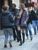 Gisele Bundchen for a Photoshoot on the Streets of Brooklyn