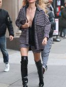 Gisele Bundchen for a Photoshoot on the Streets of Brooklyn