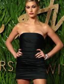 Hailey-Baldwin-at-The-Fashion-Awards-2017-9