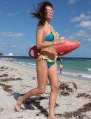 Julia-Pereira-in-Bikini-in-Miami-112