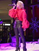 Olivia Holt Live at the Atrium Holiday Concert Series at Century City, CA