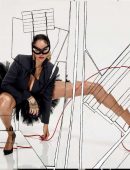 Rihanna-in-Vogue-Paris-December-2017-14