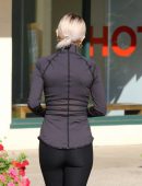 Selena Gomez Booty in Tights Leaving a Workout in Los Angeles