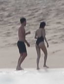Selena-Gomez-in-Black-Swimsuit-14