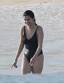 Selena-Gomez-in-Black-Swimsuit-16