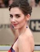 Alison-Brie-506