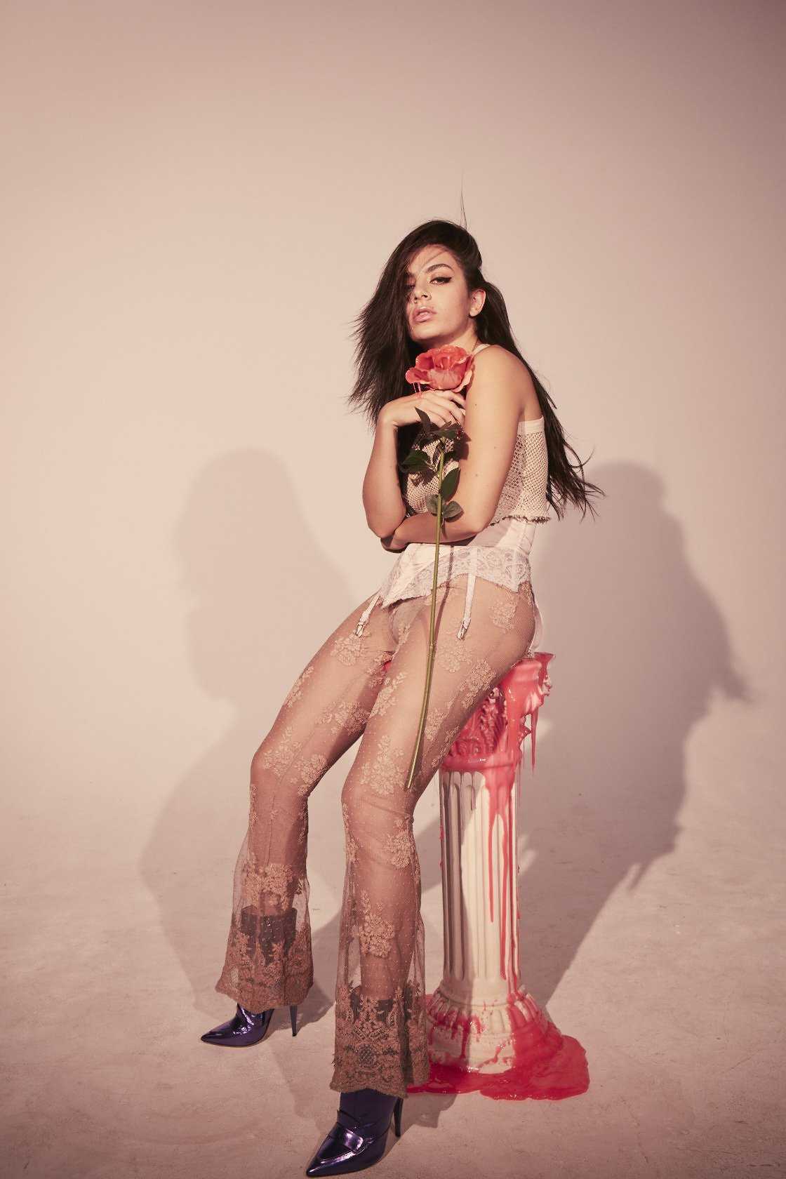 Charlie-XCX-11