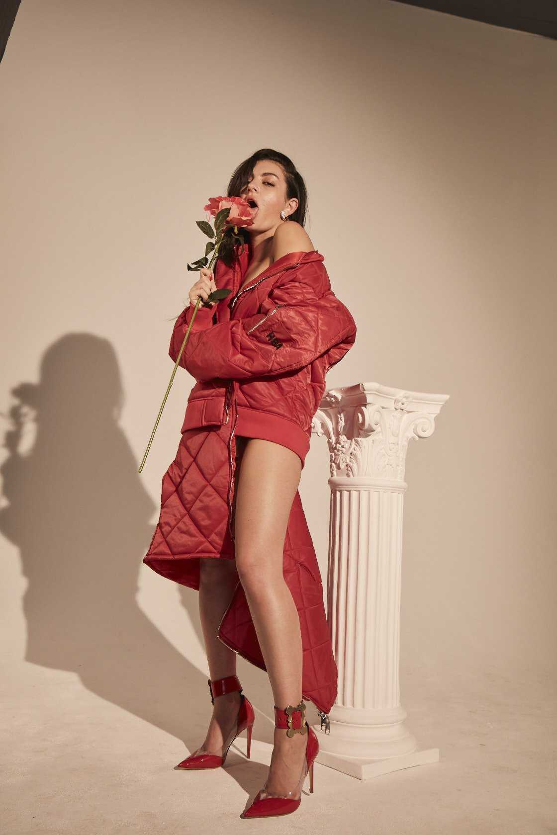 Charlie-XCX-21