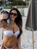 Claudia Romani – Bikini Candids in Miami