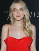Dakota Fanning at the Premiere of "The Alienist" in Los Angeles
