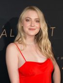 Dakota Fanning at the Premiere of "The Alienist" in Los Angeles