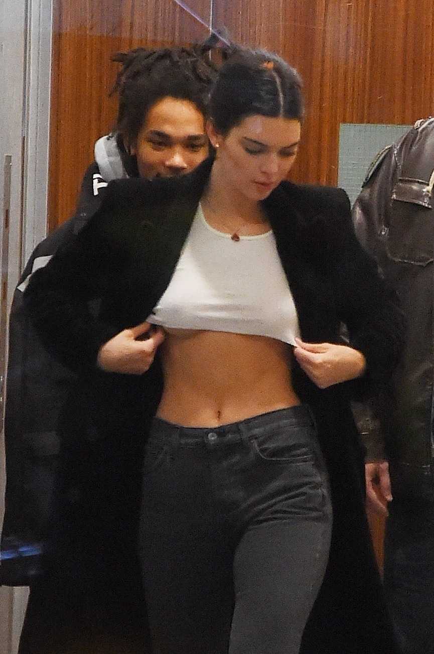 Kendall Jenner – Braless Candids in New York