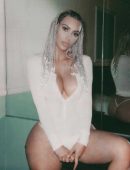 Kim-Kardashian-906
