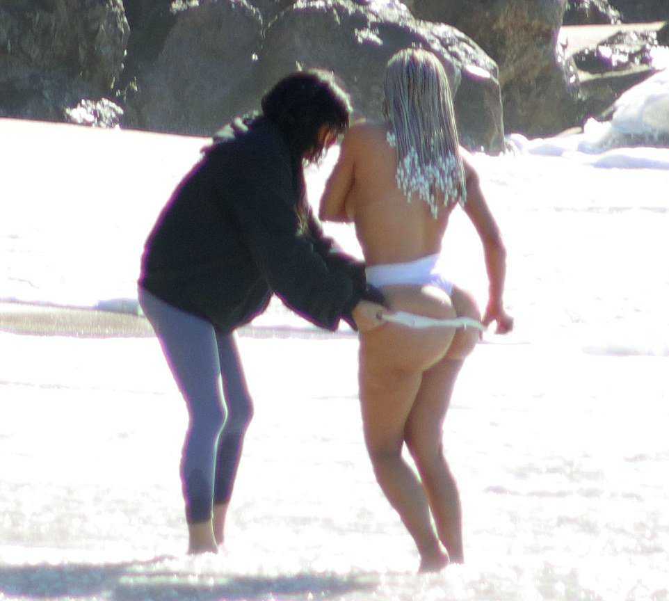 Kim-Kardashian-956