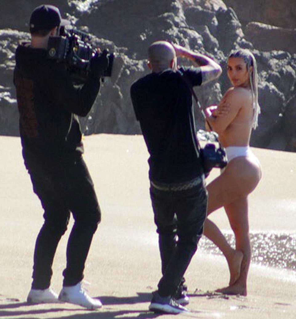 Kim-Kardashian-958