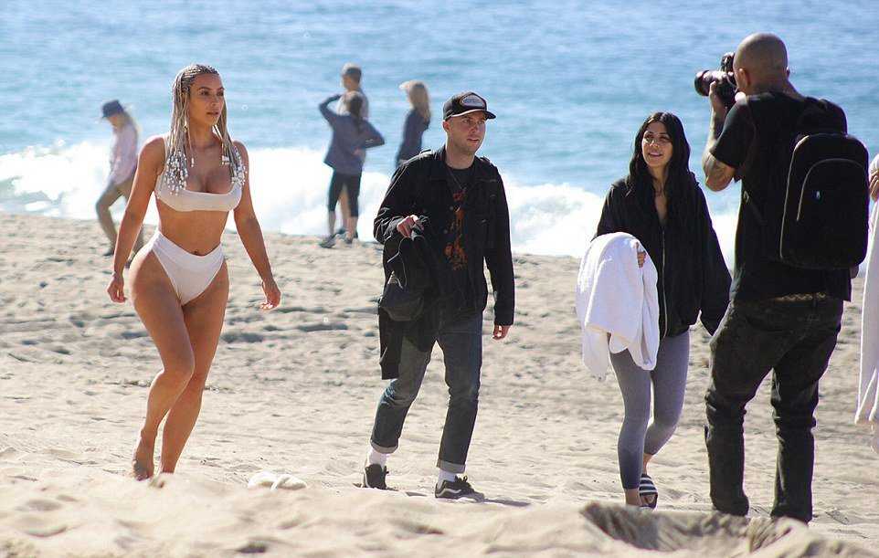 Kim-Kardashian-959