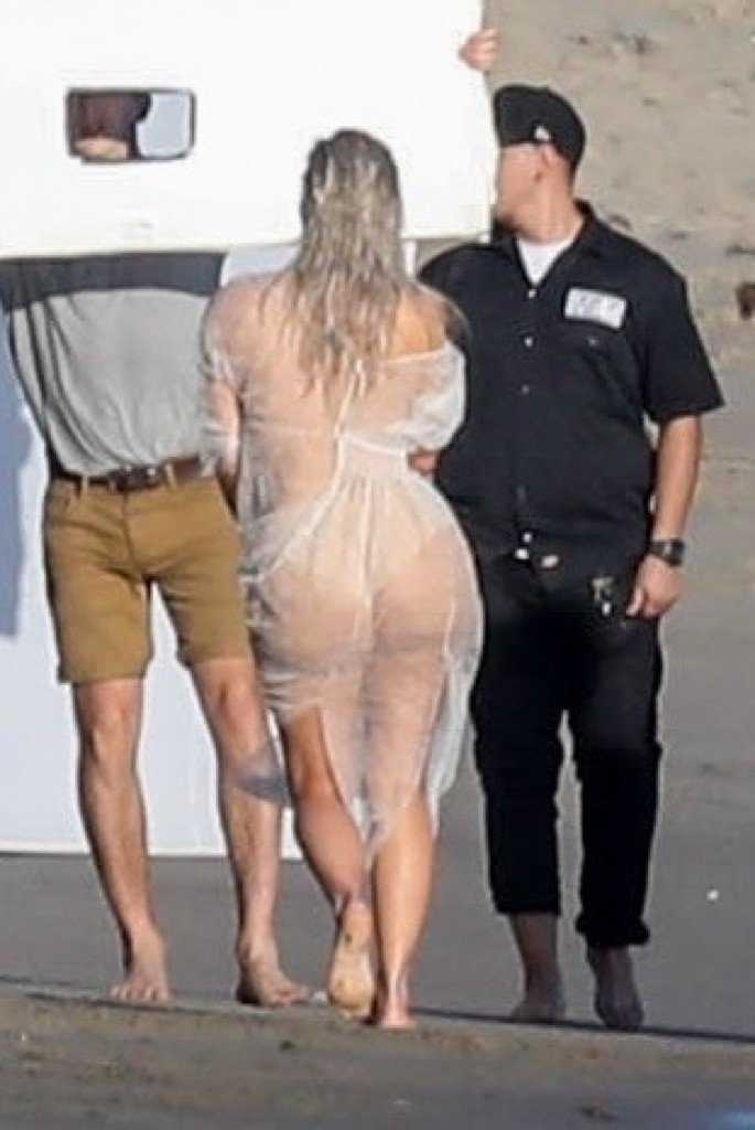 Kim Kardashian – Braless See-Through Photoshoot Candids in Malibu