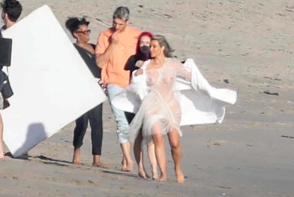 Kim-Kardashian-See-Through-609
