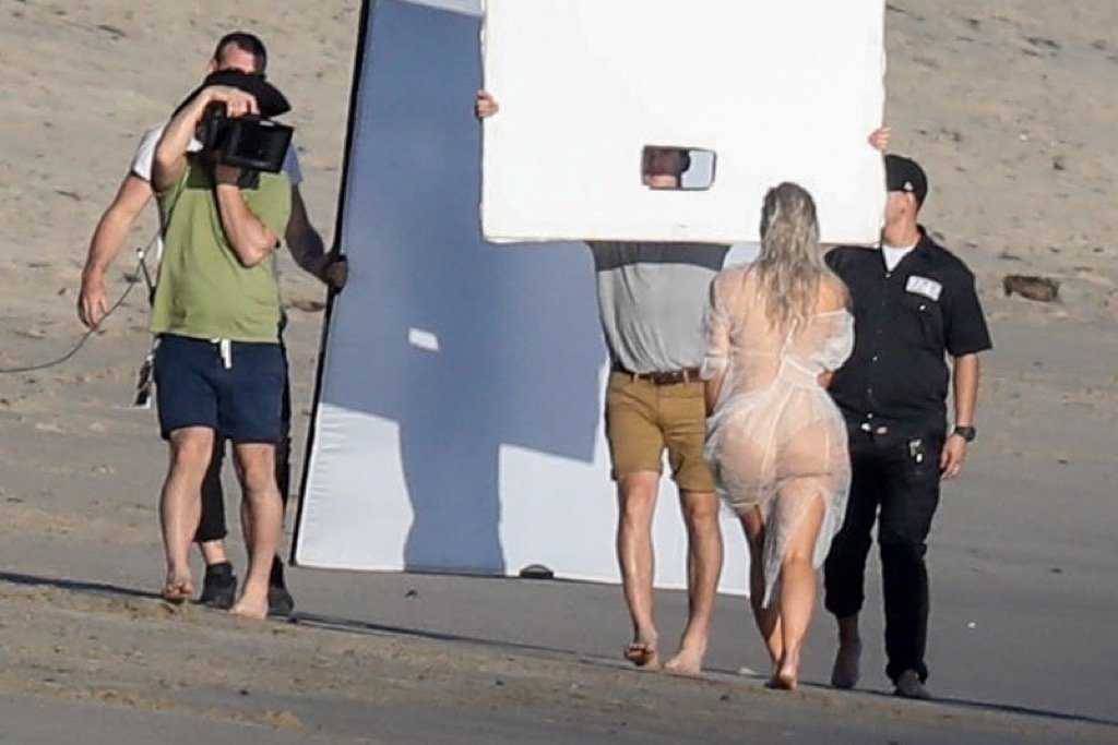 Kim-Kardashian-See-Through-613