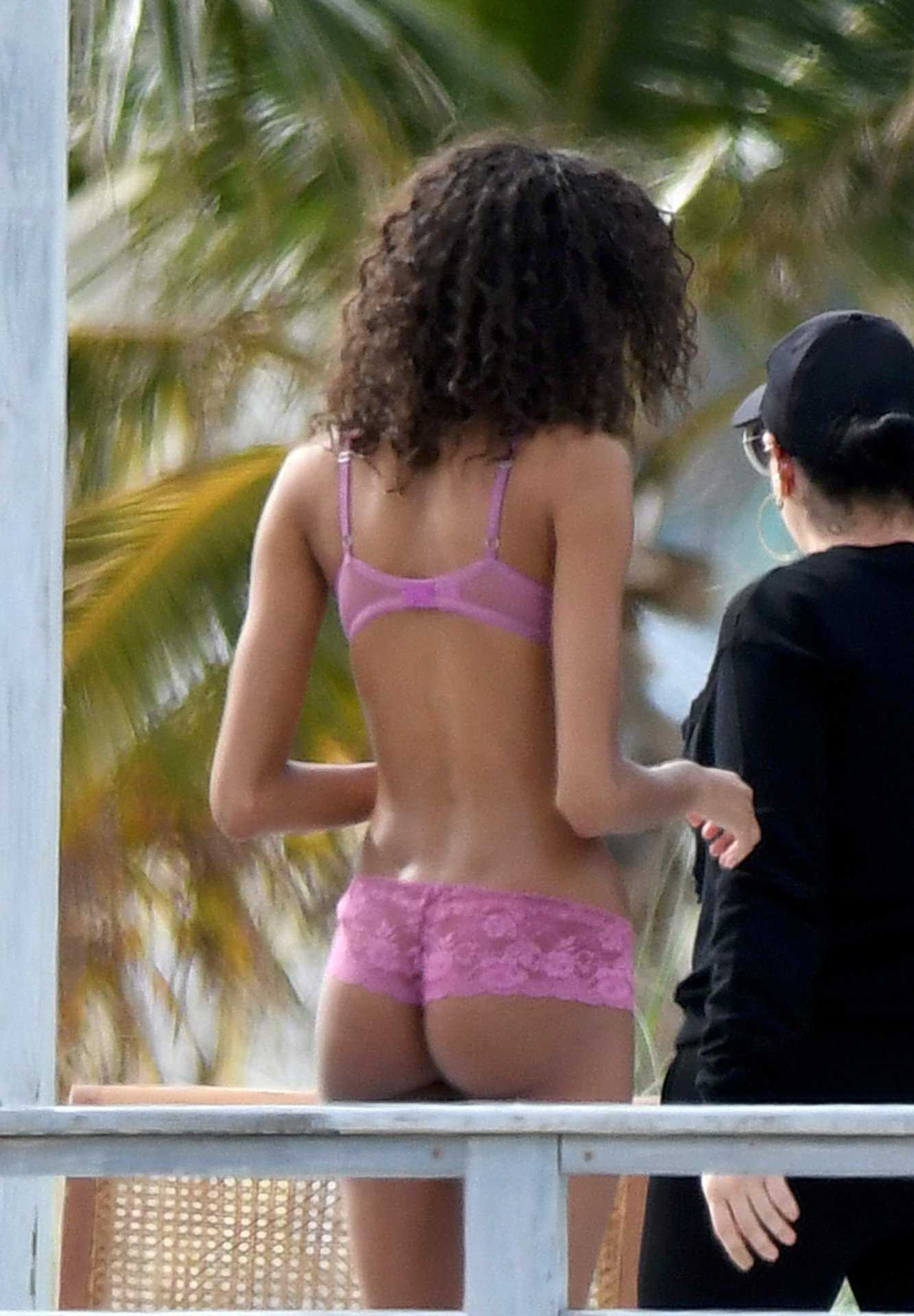 Lais-Ribeiro-and-Cindy-Bruna-8