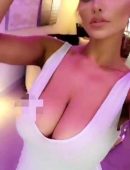 Lindsey-Pelas-24