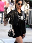 Olivia Munn - at the 2018 Women's March in Los Angeles