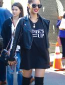 Olivia Munn - at the 2018 Women's March in Los Angeles