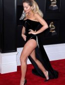 Rita-Ora-at-2018-GRAMMY-Awards-5