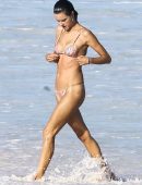 Alessandra-Ambrosio-302