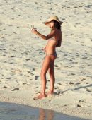 Alessandra-Ambrosio-464