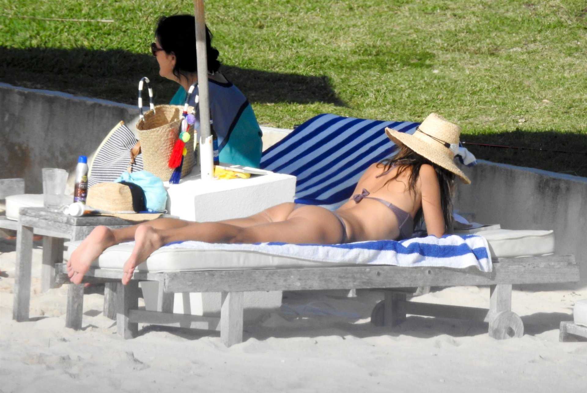 Alessandra-Ambrosio-465
